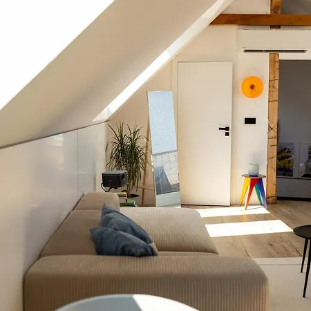 Apartament Romantic Loft With Terrace & Workspace ! Adamitt Bratysława